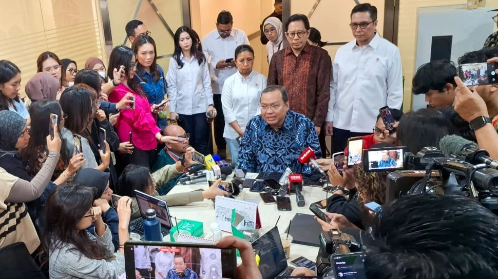 Siapa yang Meminta Iman Rachman Mundur dari Dirut BEI?
