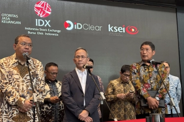 Deretan Pejabat yang Mundur Usai IHSG Anjlok, dari Dirut BEI hingga Ketua OJK