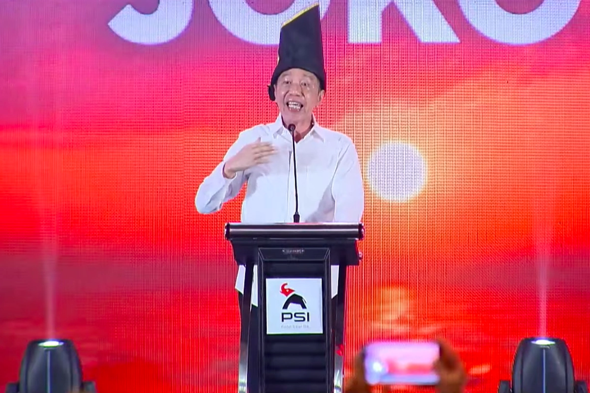 Jokowi Berteriak: Saya akan Kerja Mati-matian untuk PSI!