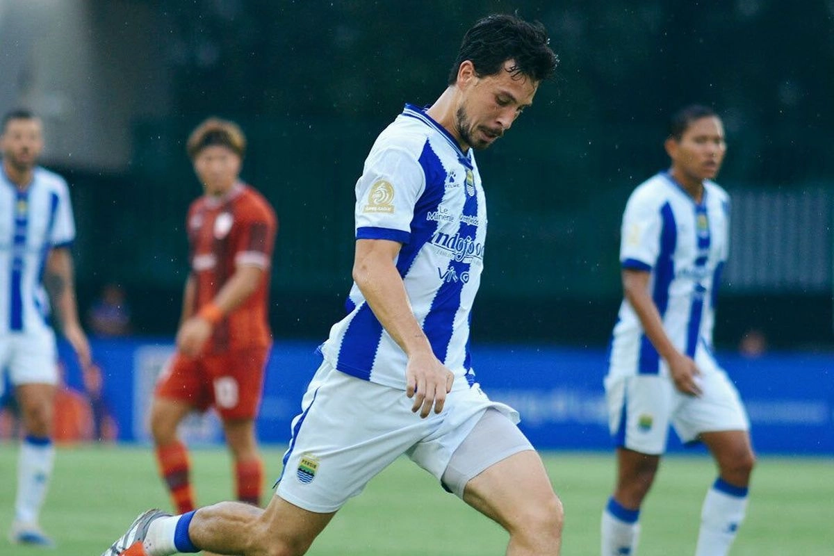 Perasaan Thom Haye Tampil di Kota Kelahiran Sang Kakek bersama Persib