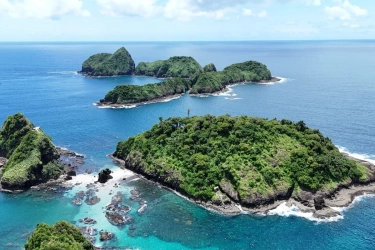 Pulau Bedil, Raja Ampat di Banyuwangi yang Mulai Jadi Primadona Baru