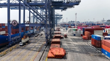 Bongkar Muat Kapal Molor hingga 6 Hari, Biaya Logistik Kian Mahal