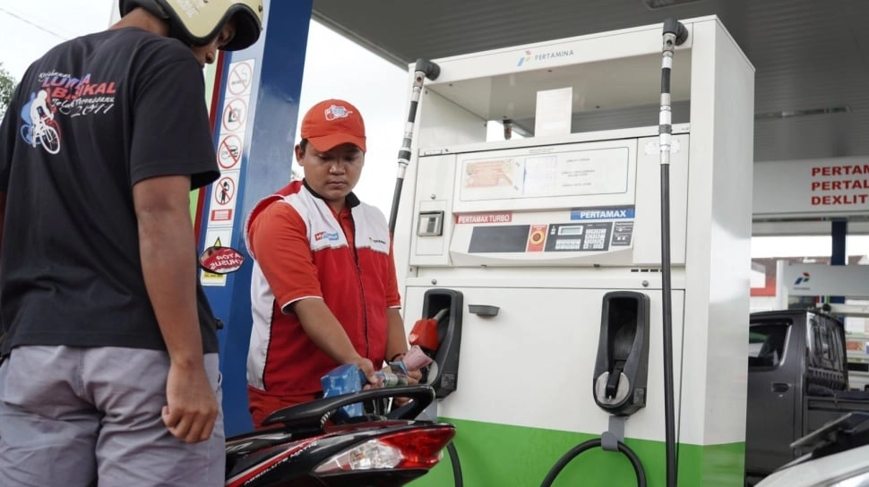 Harga BBM Turun di Semua SPBU Pertamina, Vivo, Shell dan BP
