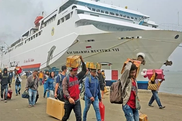 7 Jalur Penyeberangan Laut Rute Pendek di Indonesia yang Selalu Ramai Penumpang