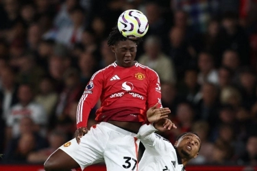 Michael Carrick Tandai Kobbie Mainoo Usai Bawa Man United Menang 3-2 Lawan Fulham