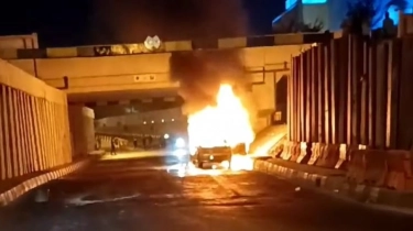 Diduga Adu Kecepatan, 4 Fakta SUV Mewah Jetour T2 hangus Terbakar Usai Ditabrak BMW di Tol Jagorawi