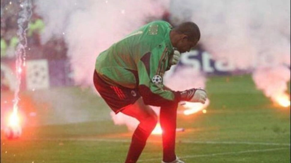 Dulu Dida Sekarang Emil Audero: Oknum Superter Inter 'Hobi' Serang Kiper dengan Flare