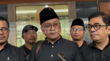 Guntur Romli Kuliti Jokowi: Demi PSI, Dinilai Lupa Rakyat dan Partai Sendiri