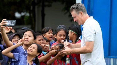 Teknik Dasar Kian Matang, Timo Scheunemann Puji Progres Pesepak Bola Putri di Bandung dan Yogyakarta