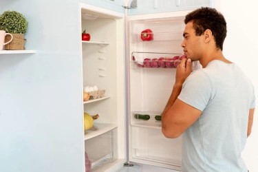 6 Bahan Ampuh Menghilang Bau Kulkas dalam Semalam, Apa Saja?