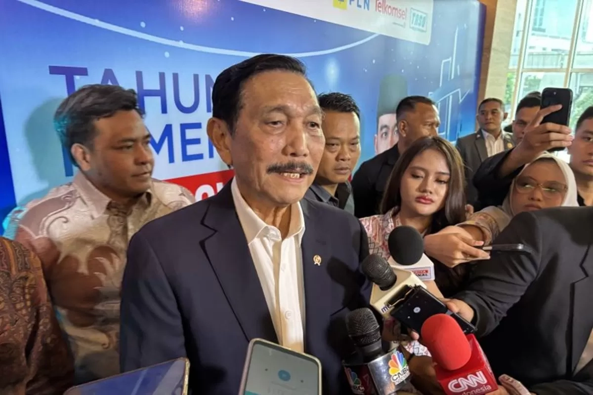Luhut Minta Investor Tetap Tenang: Teguran MSCI Jadi Momentum Benahi Pasar Modal