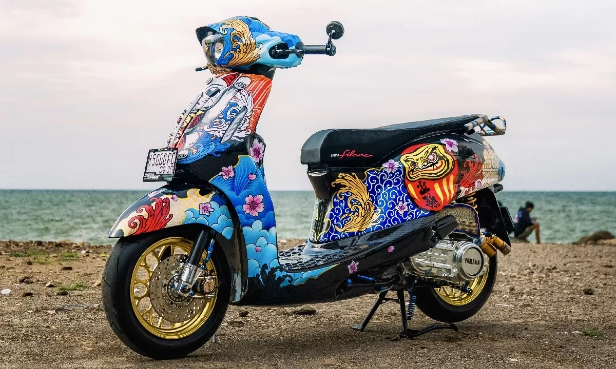 Yamaha Grand Filano Hybrid Berubah Total, Bodi Berbalut Grafis ala Jepang