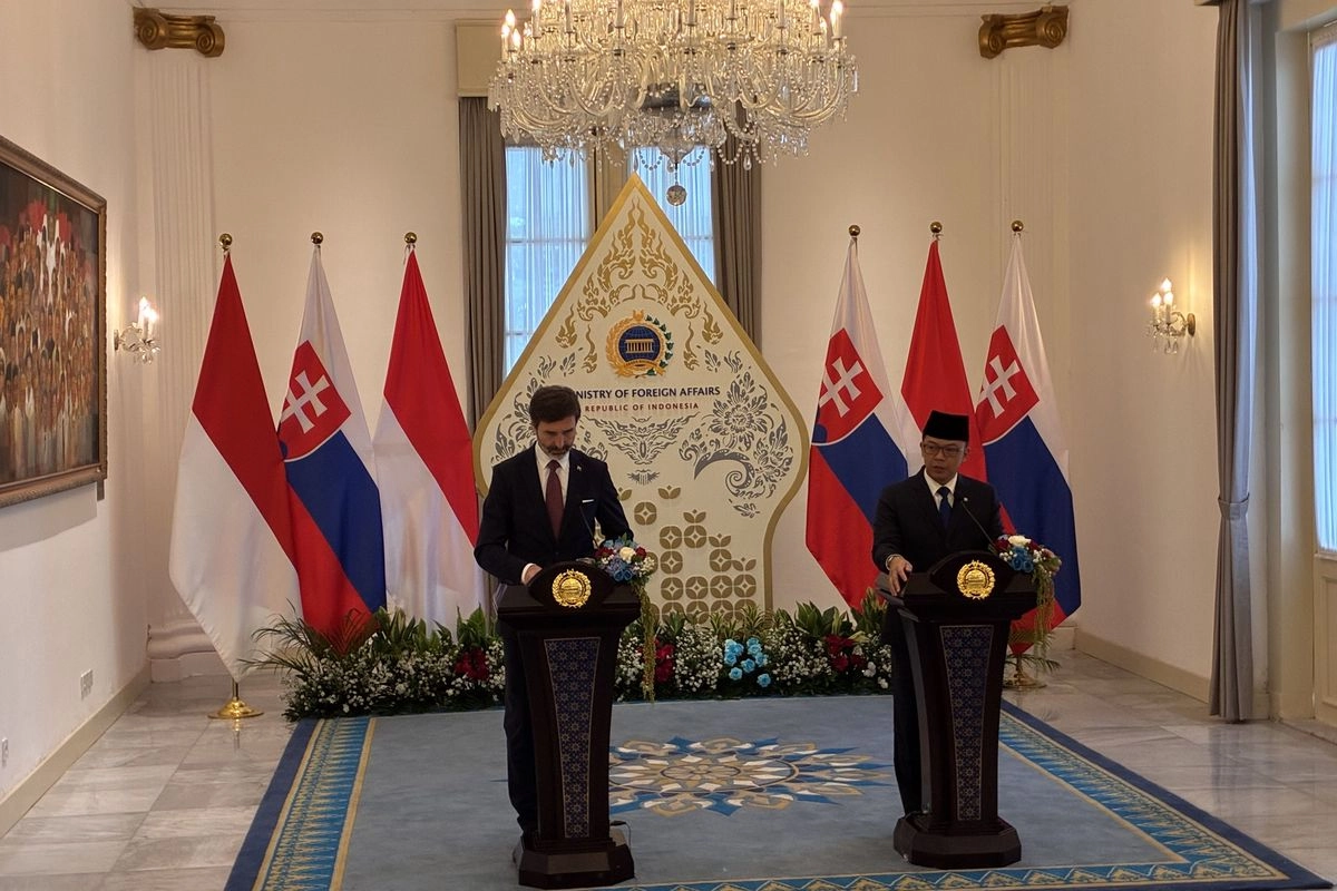 Indonesia-Slovakia Sepakati Bebas Visa Paspor Diplomatik dan Dinas