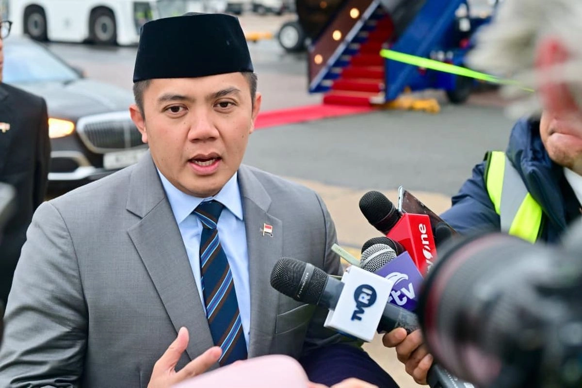Seskab Teddy: Pertemuan Prabowo dan Trump soal Tarif Impor Sedang Dibahas