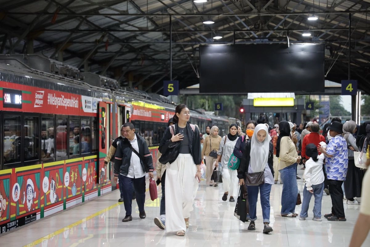 Tiket Kereta Api Mudik H-1 Lebaran 2026 Dibuka Hari Ini, Sudah Beli?