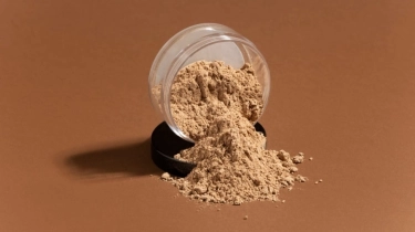 5 Rekomendasi Bedak Tabur untuk Mengontrol Sebum, Wajah Bebas Kilap Seharian