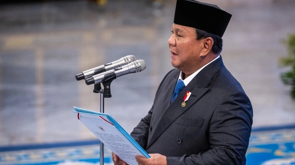 Prabowo Minta Kepala Daerah Tertibkan Spanduk Semrawut: Mengganggu Keindahan!
