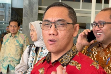 Akun X yang Posting Konten Negatif Dapat 