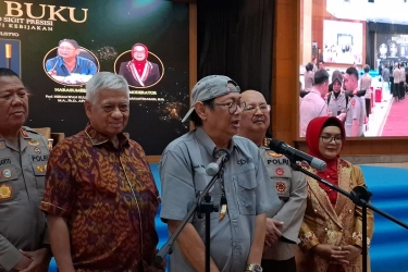 Buku “Alter Ego Listyo Sigit Presisi” Ungkap Dilema Kapolri Saat Tangani Kasus Sambo