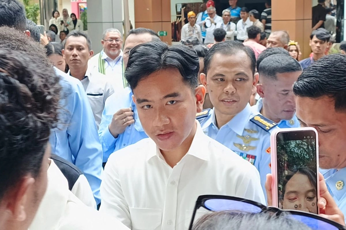 Gibran Apresiasi Aksi Bersih-bersih Pantai Bali, Harap Jadi Teladan Daerah Lain