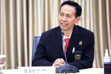 Hakim Avrits Calon Pengganti Anwar Usman di MK Berharta Rp 2,5 Miliar