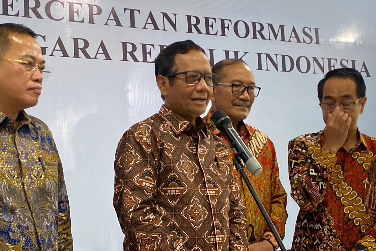 Mahfud MD Bongkar Isi Pembahasan Komisi Reformasi: Kesewenang-wenangan Polisi hingga Jual Beli Perkara