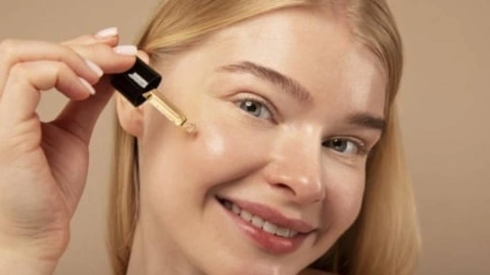 5 Serum untuk Atasi Bopeng Bekas Jerawat agar Wajah Kembali Mulus