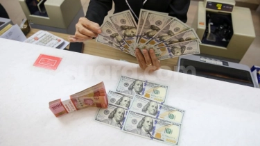 Dolar AS Menguat, Rupiah Turun ke Level Rp16.766