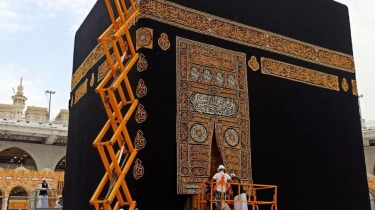 Mengenal Kiswah Kain Suci Penutup Kabah yang Dikirim Eksklusif ke Jeffrey Epstein