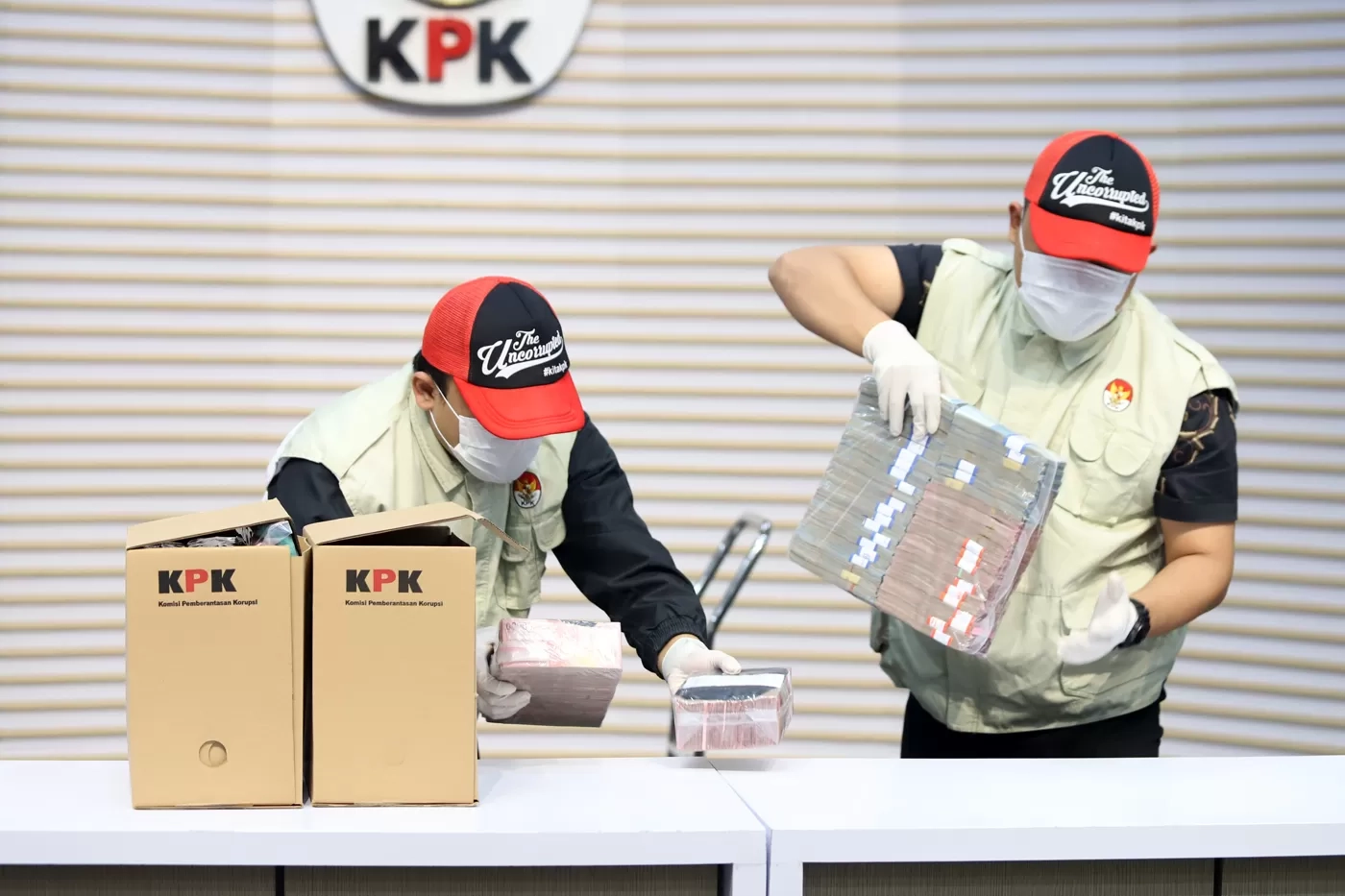 KPK Tetapkan Tersangka dari OTT Pajak Kalsel dan Bea Cukai Jakarta