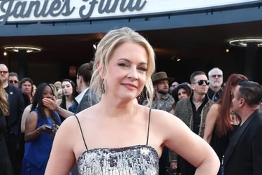 Aktris Melissa Joan Hart Turun BB 8 Kg Usai Kurangi Gula dan Alkohol