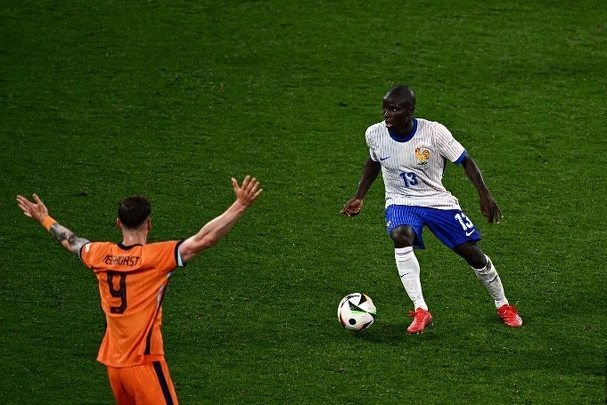 N'Golo Kante Resmi Kembali ke Eropa, Gabung Fenerbahce