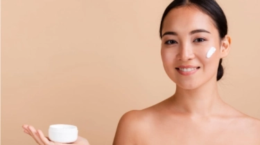 5 Day Cream Cegah Tanda Penuaan Usia 35 Tahun, Wajah Kenyal dan Bercahaya