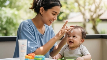 Bayi dan Anak Sebaiknya Pakai Sunscreen SPF Berapa? Ini Pilihan yang Aman Digunakan