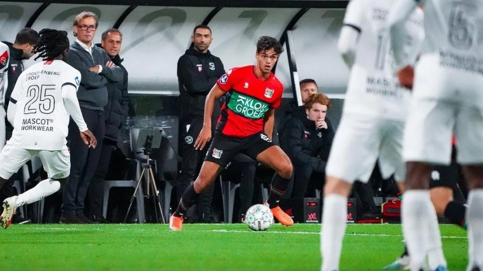 D'Leanu Arts Pemain Keturunan Gombong Berstatus Tanpa Klub, Bakal Main di BRI Super League?