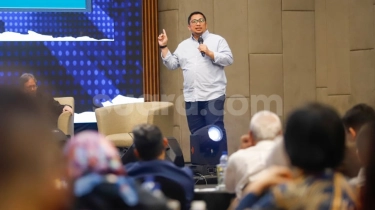 Feri Amsari Curiga Banyak Kasus Korupsi Dimunculkan oleh Kekuasaan