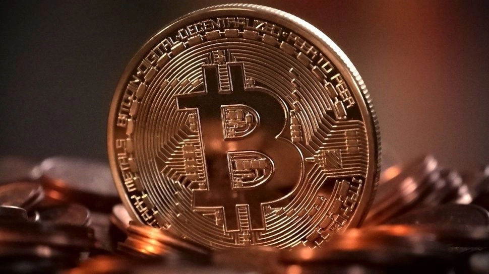 Harga Bitcoin Anjlok Parah di USD 70.000, Analis Peringatkan Ancaman Tembus USD 50.000