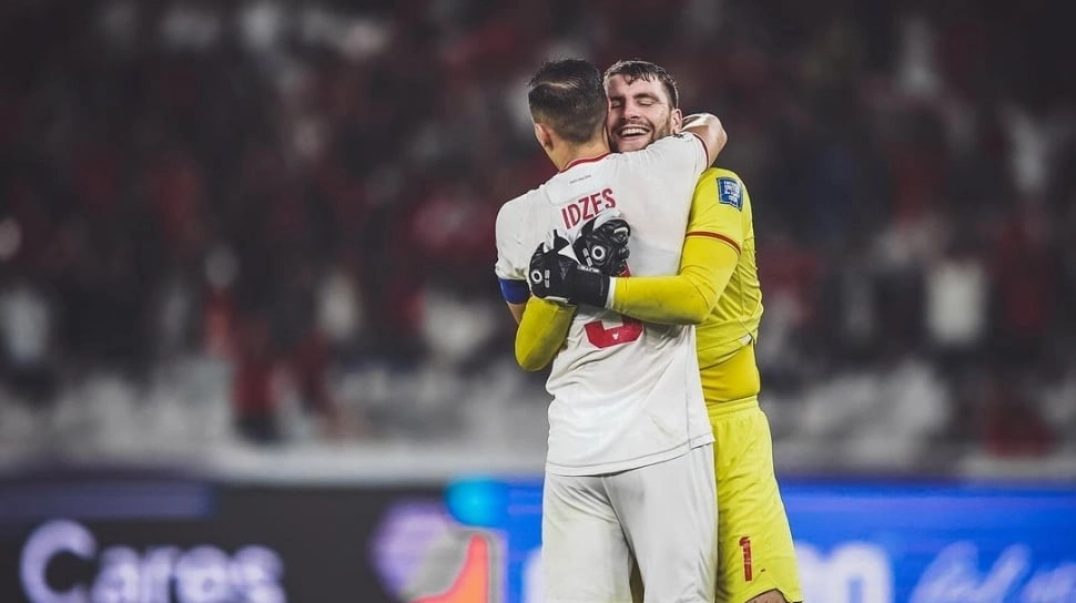 Laga Timnas Indonesia Lawan Irak Jadi Rujukan Ajax Jatuh Hati pada Kualitas Maarten Paes