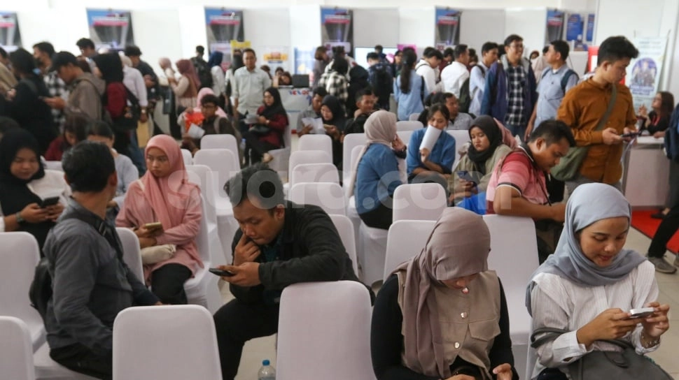 Meski Turun, Jumlah Pengangguran RI Capai 7,35 Juta Orang