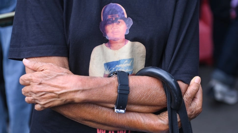 Refleksi Aksi Kamisan ke-896: Masalah Bangsa Tak Bisa Dijawab dengan Joget Gemoy!