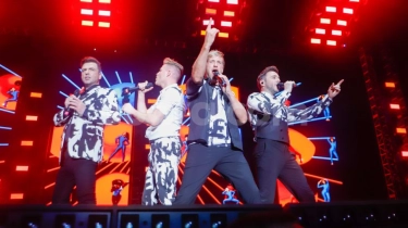 Tiket Konser Westlife Ludes, Emiten IRSX Ungkap Permintaan Pasar Hiburan Masih Sangat Kuat