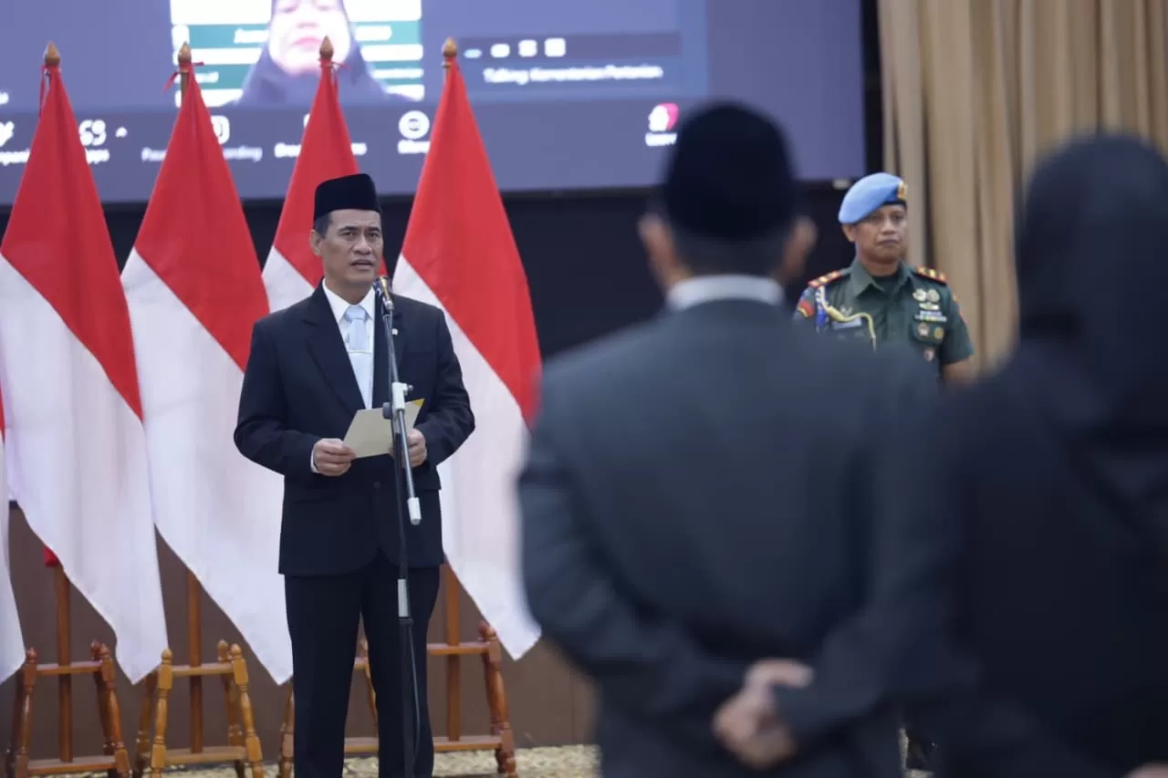 Lantik 55 Pejabat Baru, Mentan Amran Pastikan Hasil Promosi Kerja Bukan Hadiah