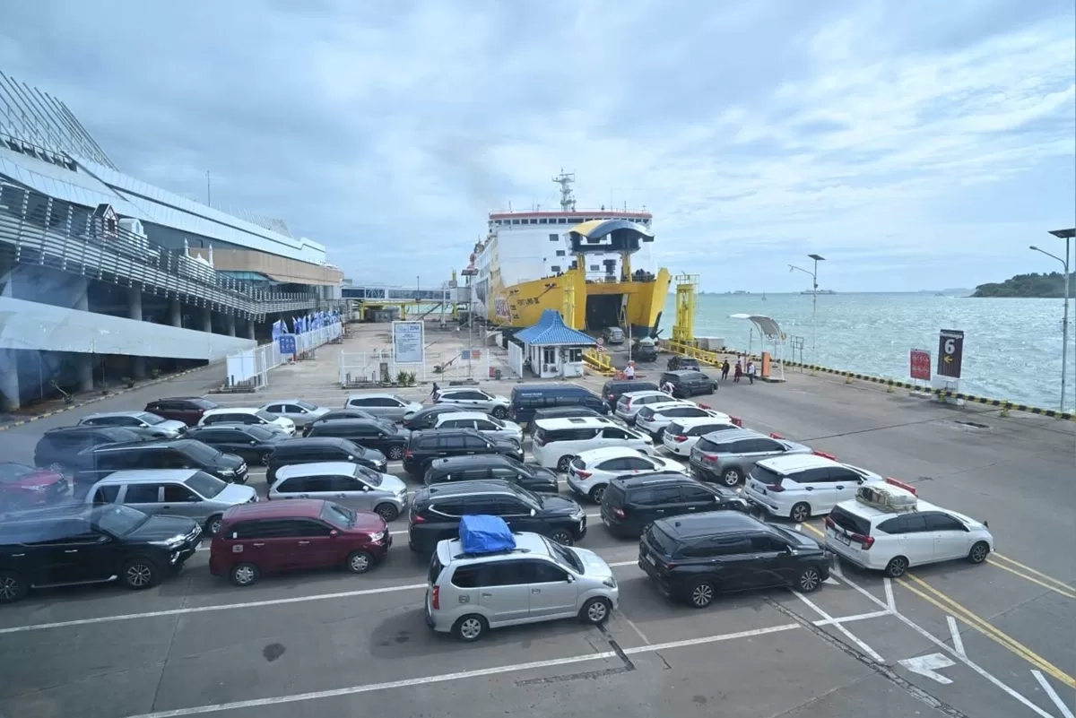 Mau Nyeberang ke Pulau Sumatera? Ini 6 Waktu Padat Pelabuhan Merak–Bakauheni yang Perlu Diwaspadai