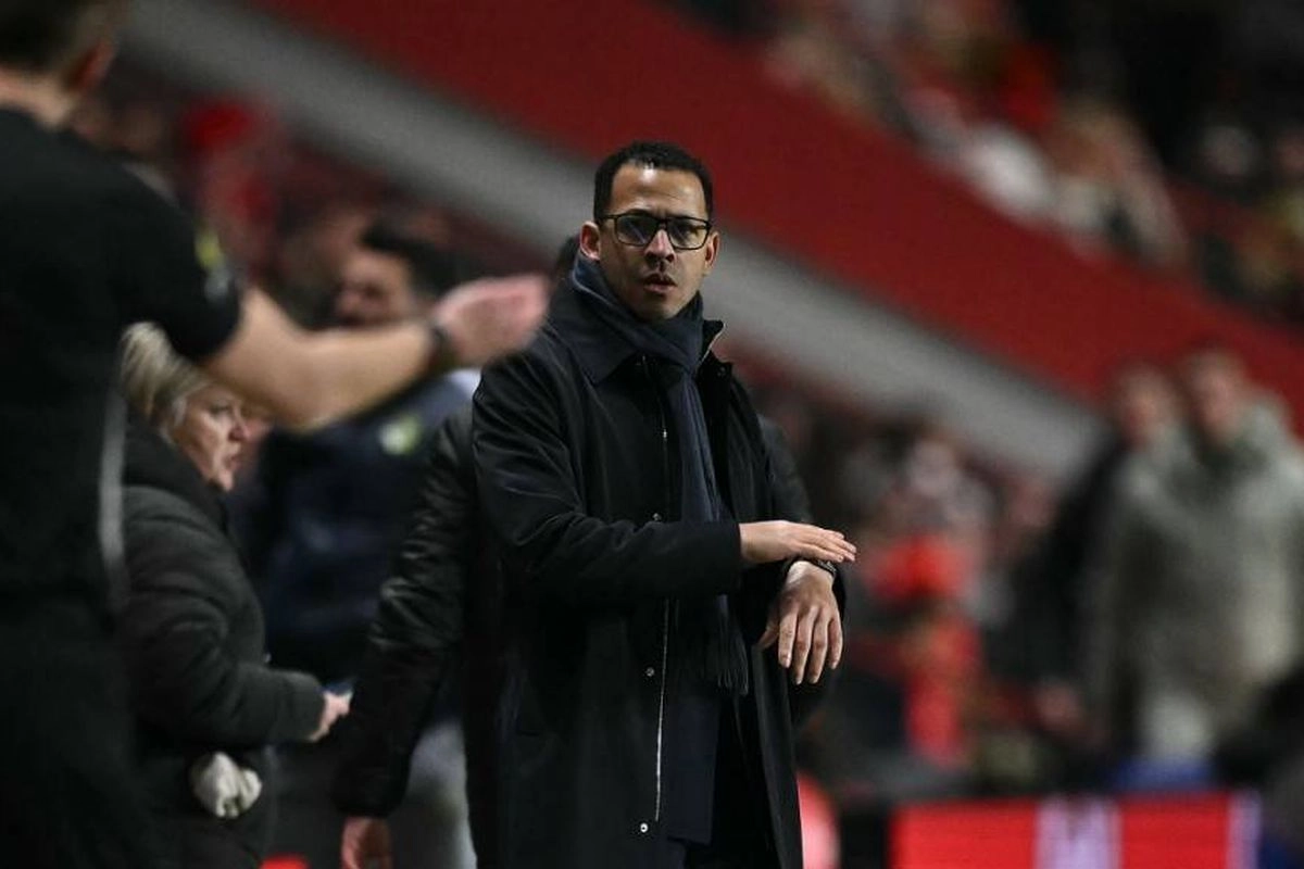 Pelatih Chelsea Liam Rosenior Nilai Arsenal Tunjukkan Perilaku 'Tak Terhormat'