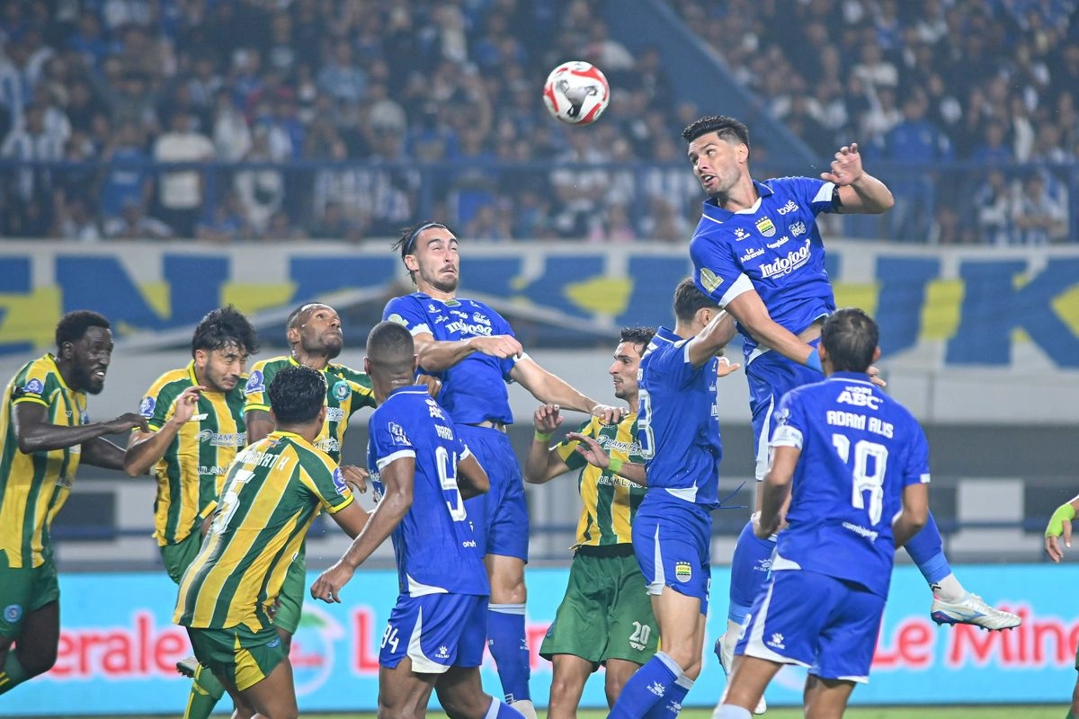 Persib Vs Malut United, Strategi Bojan Hodak Dibedah