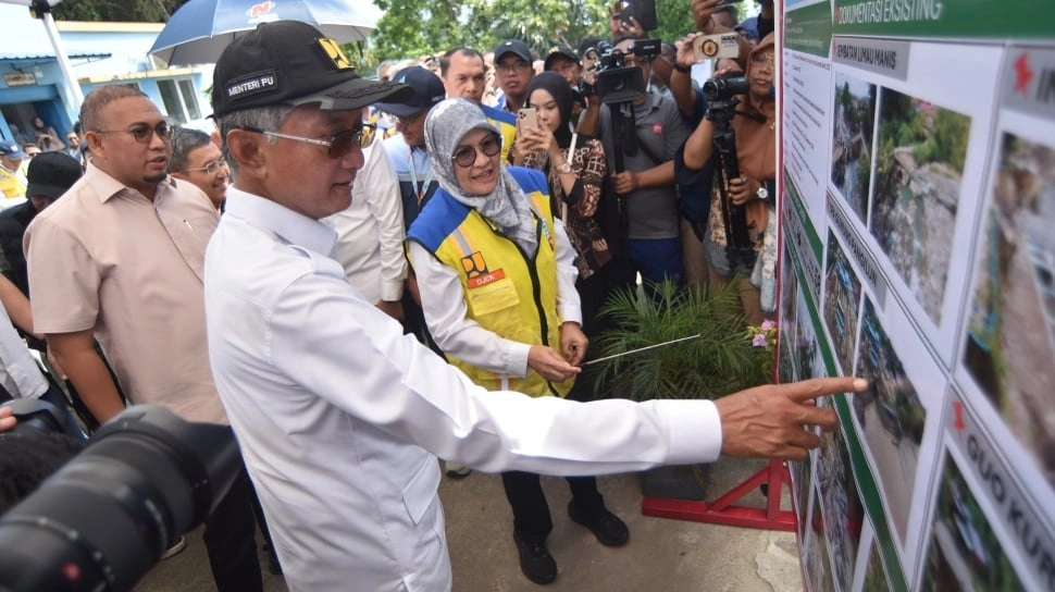 Kementerian PU Uji Coba Pengaliran Air di Daerah Irigasi Jambo Aye
