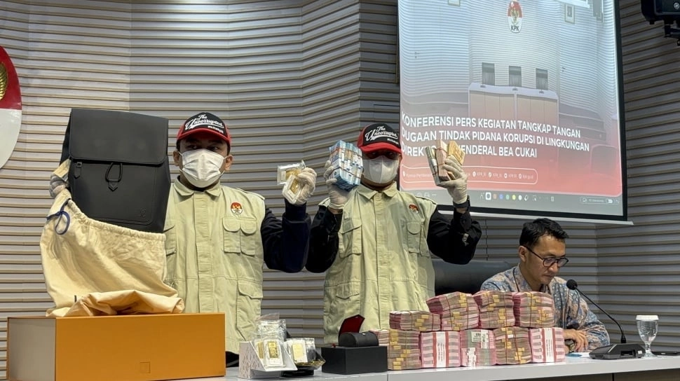 OTT Bea Cukai: KPK Sita Rp40,5 Miliar, Termasuk Emas 5,3 Kg dan Uang Valas
