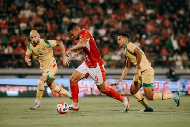 Hasil Bali United Vs Persebaya 1-3: Bajul Ijo Berpesta di I Wayan Dipta