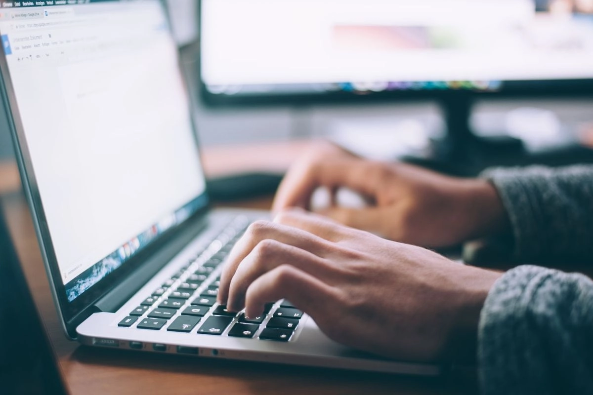 Kursor Laptop Tiba-tiba Hilang? Jangan Panik, Ini Solusi Praktisnya