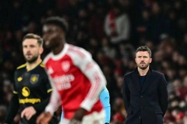 Michael Carrick Lakukan Sesuatu yang Tak Pernah Dilakukan Ruben Amorim di Man United